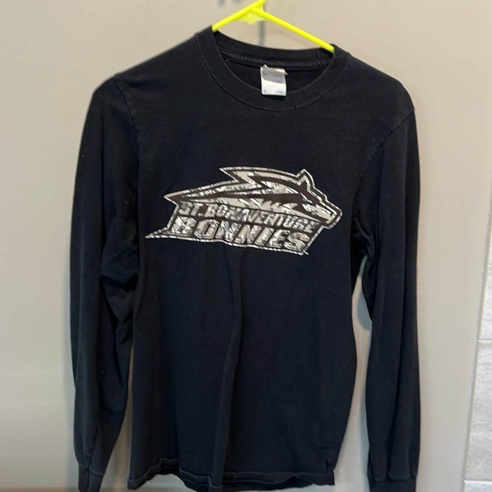 St. Bonaventure woman’s tee shirt. Good condition. Smoke free home.